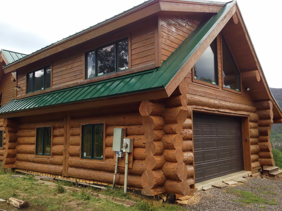 Sashco Transformation log and timber stain for log home