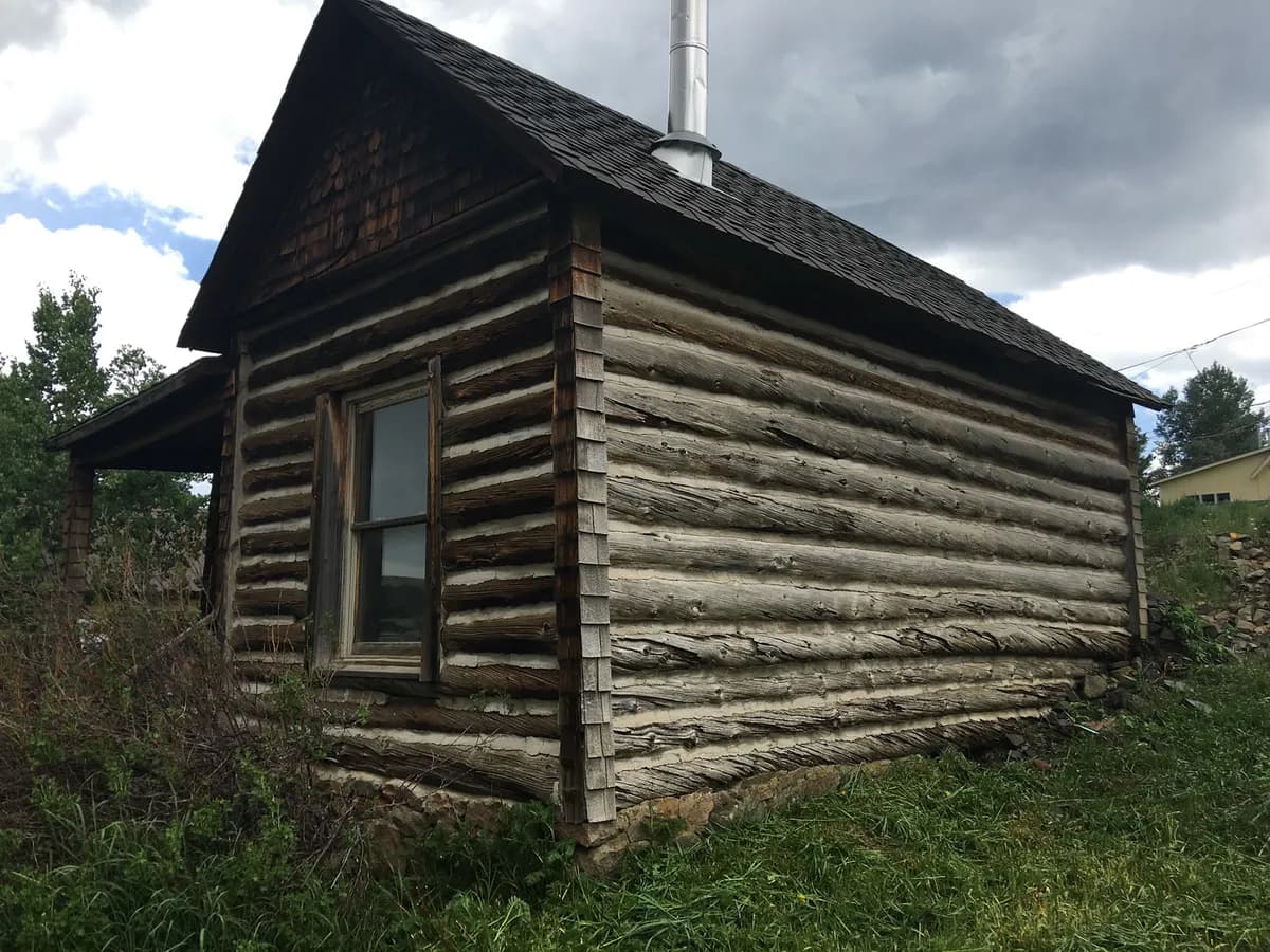 Historic Log Home Restoration in Teller County, Colorado - Before restoration