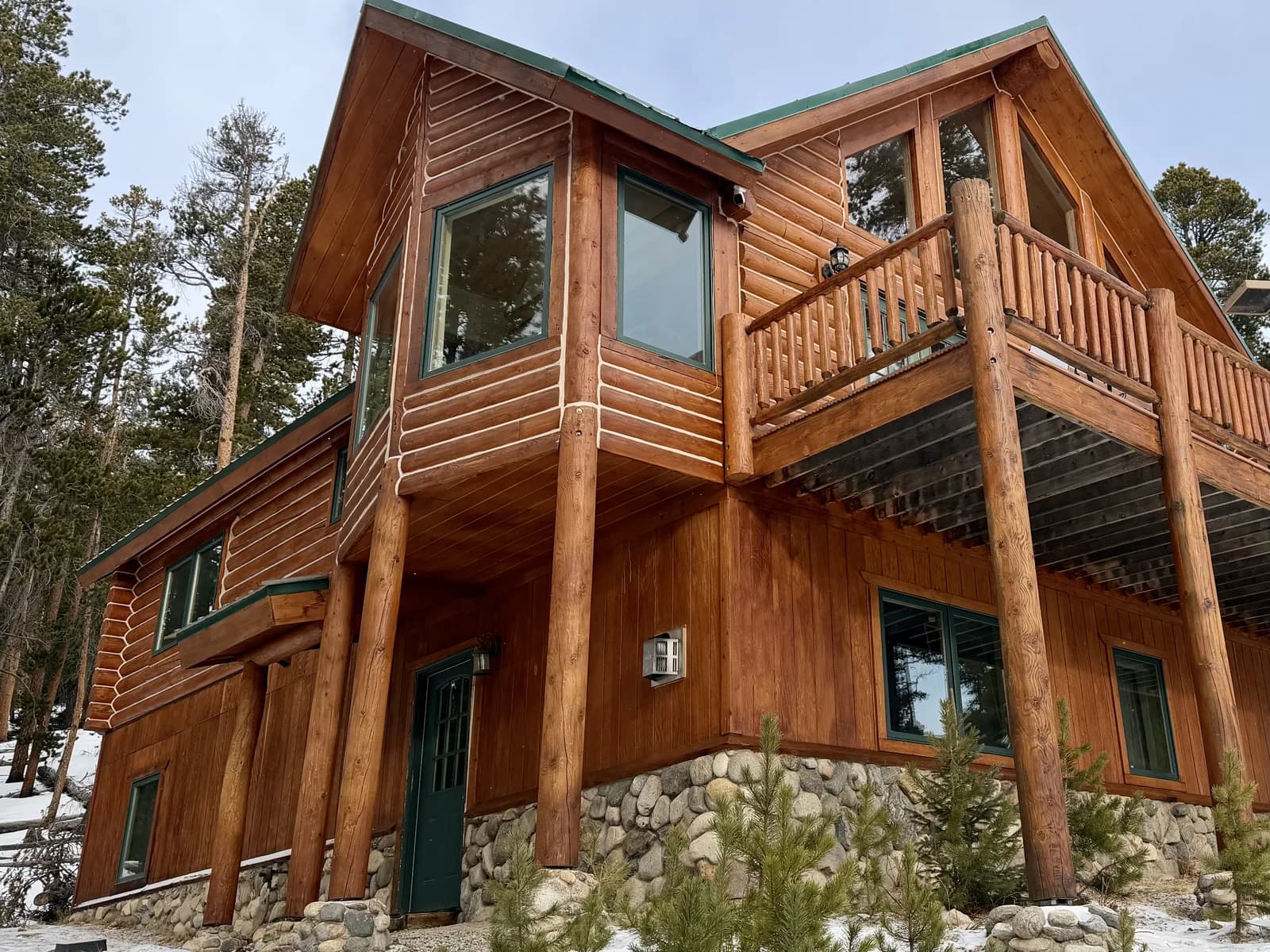 Winter Log Home Restoration in Fairplay with Permachink - After restoration